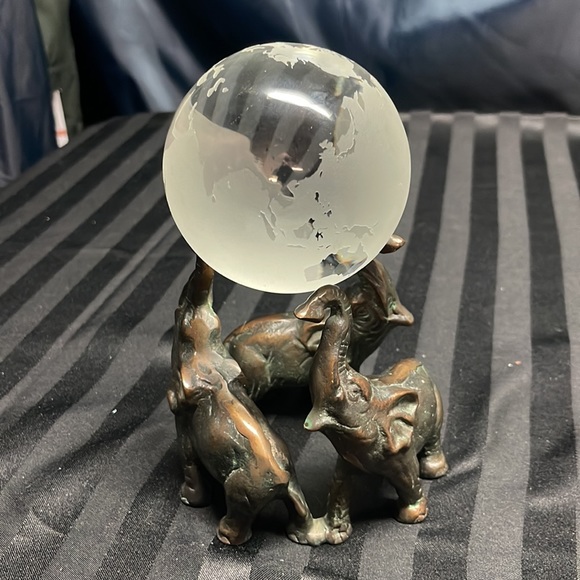 Crystal World Spere abd Brass Elephant Stand - Picture 4 of 14